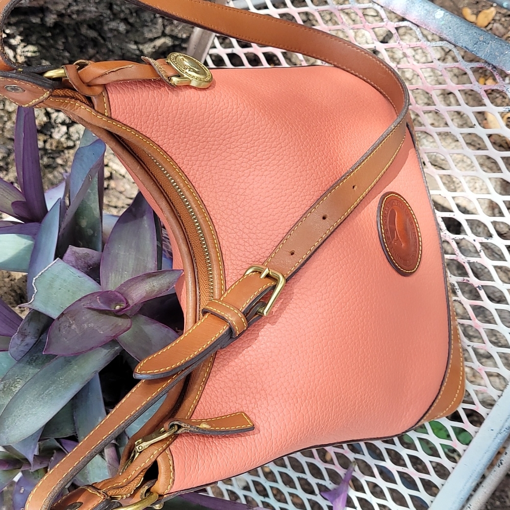 Vintage Dooney & Bourke AWL Sweet Peachy Hobo - Picture 15 of 16